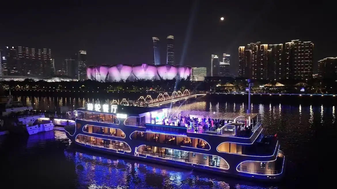 Qiantang-River-Night-Cruise3