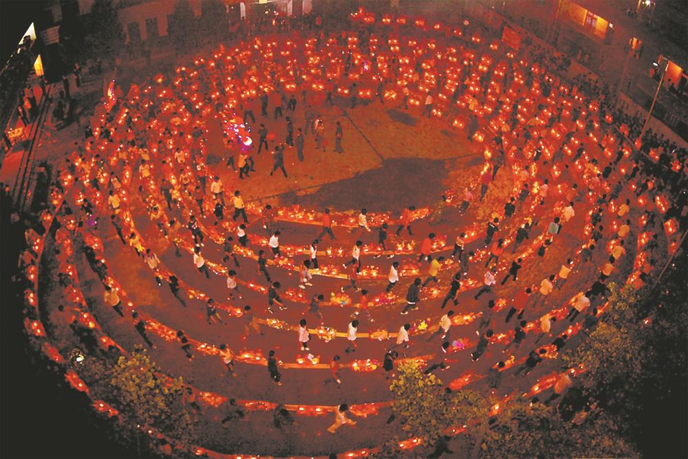Datian-Ban-Deng-Dragon-Dance