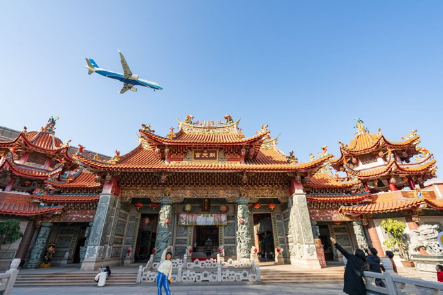 Qing-Shui-Palace2