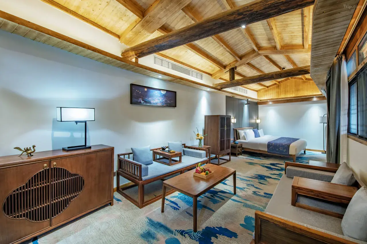 Yongding-Tulou-Xiangxu-Tencent-Tianya-Mingyue-Knife-Immersive-Theater-Homestay2