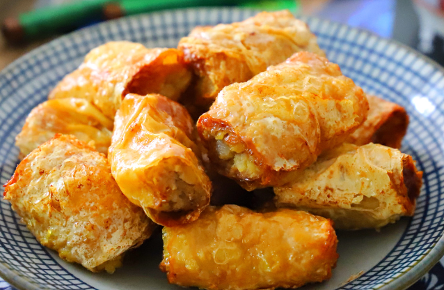 Deep-fried-Tofu-Skin-Rolls-4