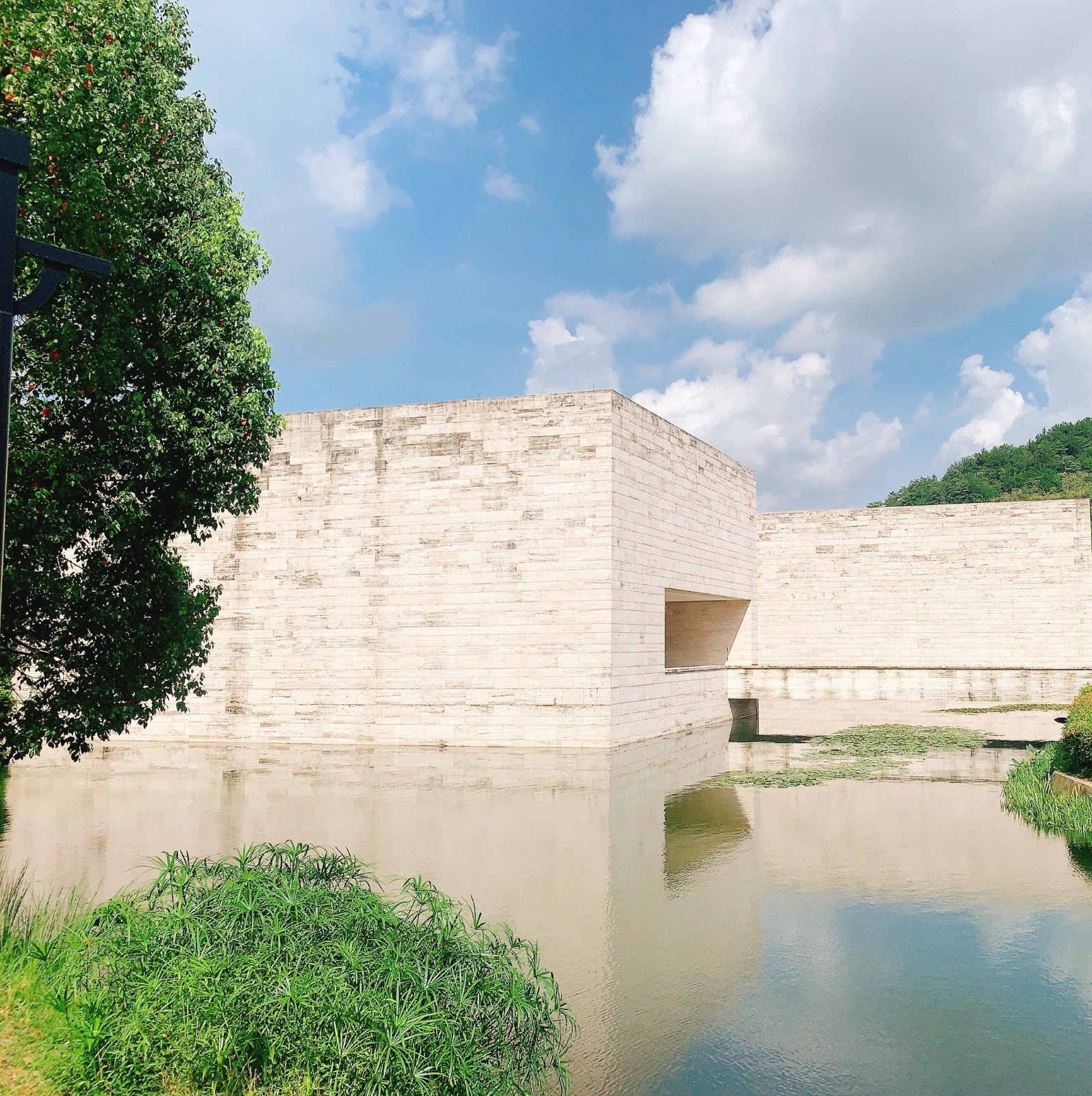 Liangzhu-Cultural-Village1