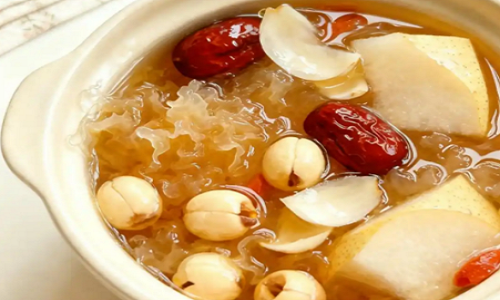 Lotus-Seed-Soup-2