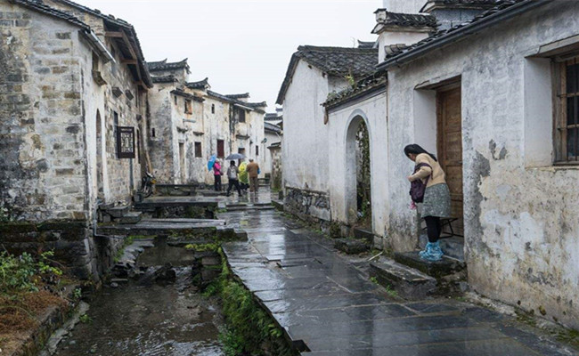 Xidi_Village_Tour_huangshan.jpg