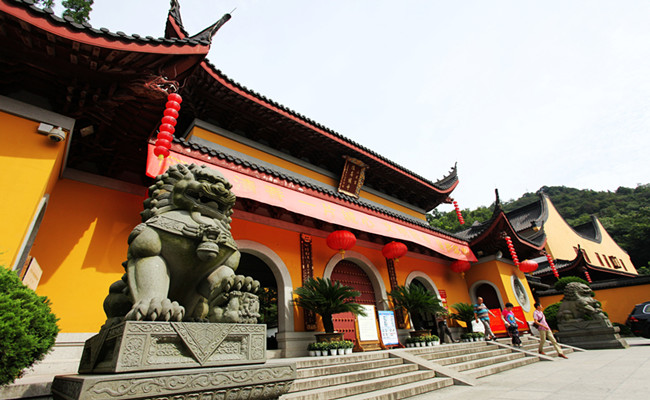 Three_Temples_at_Tianzhu.jpg