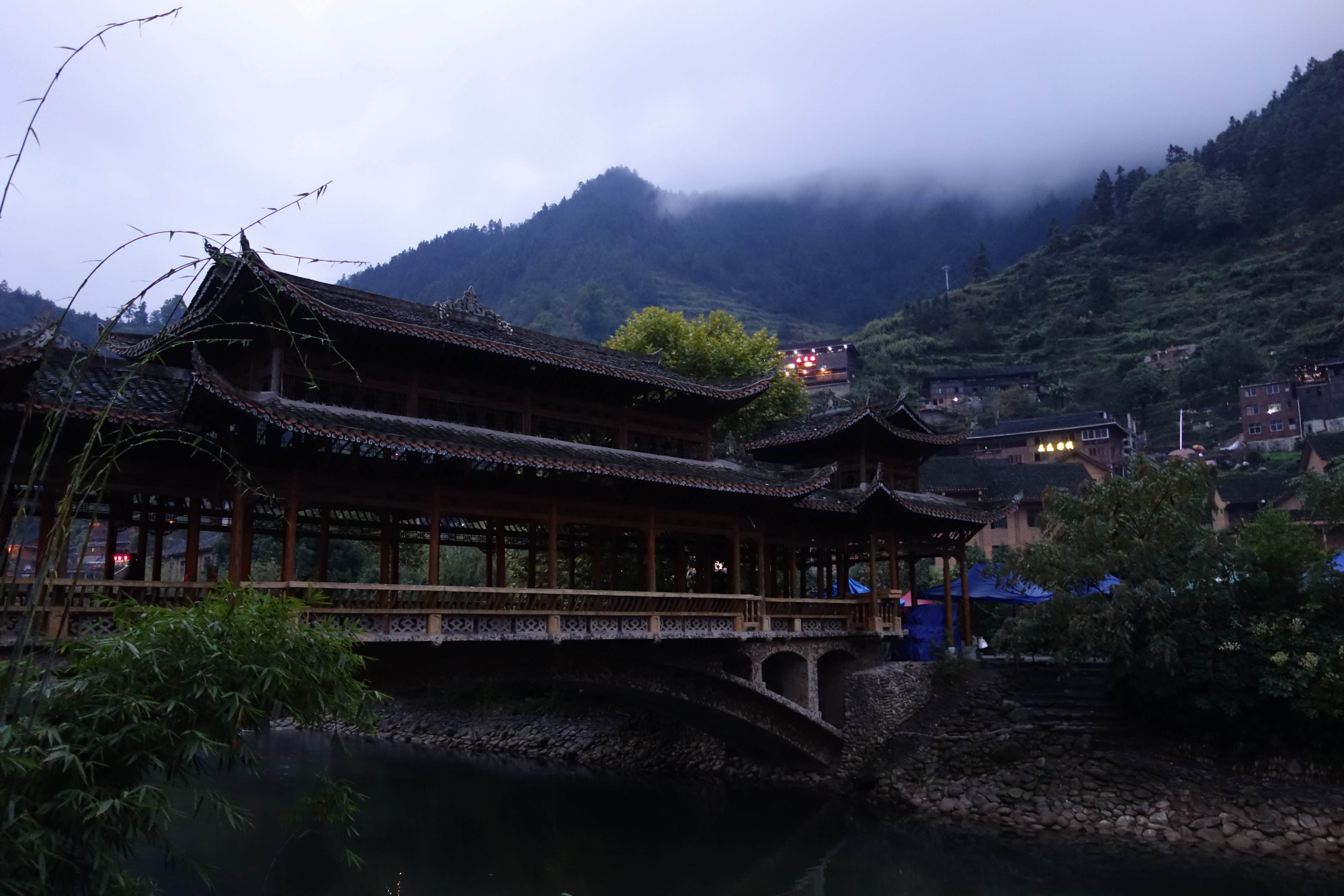 17_Days_Guizhou_Yunnan_Colorful_Minority_Tour_10000.jpg