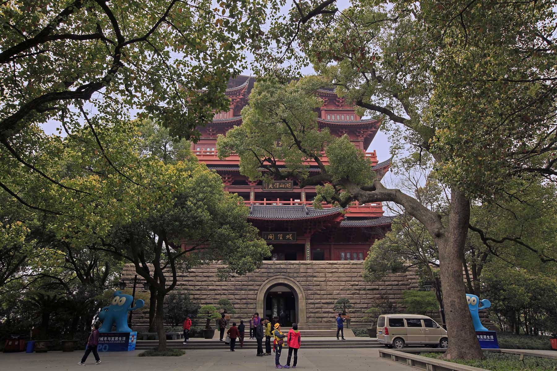 Chenghuang-Pavilion-Hangzhou