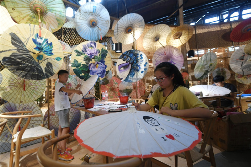 Umbrella-and-Fan-Handmade-Experience-Hangzhou