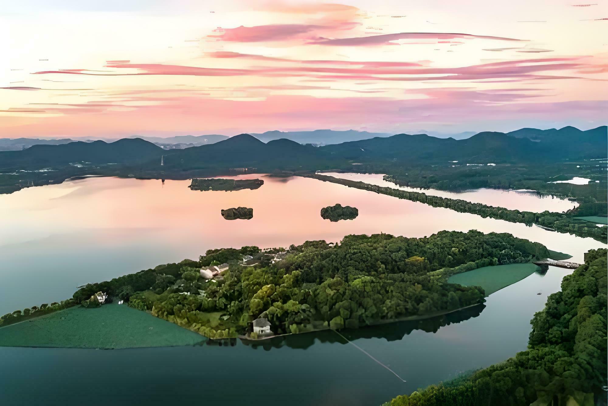 Solitary-Hill-Hangzhou