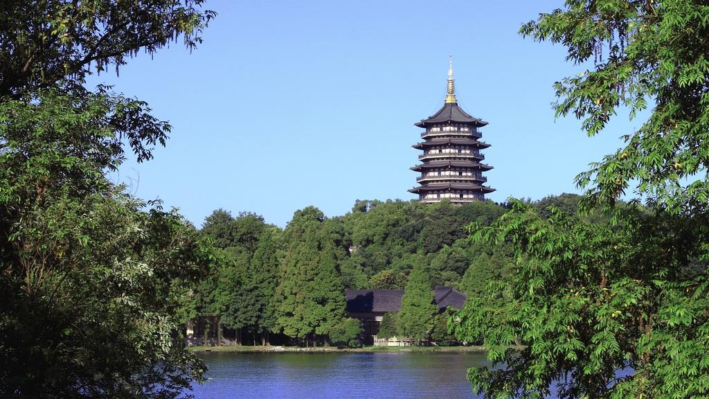 Leifeng-Pagoda-Hangzhou