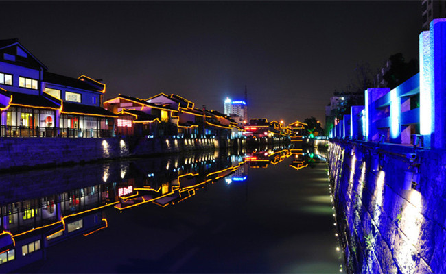 Hangzhou_grand_canal_night_cruise_tour_01.jpg