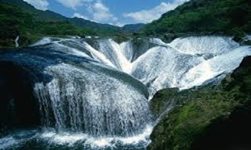 Pearl-Shoal-Waterfall-Jiuzhaigou